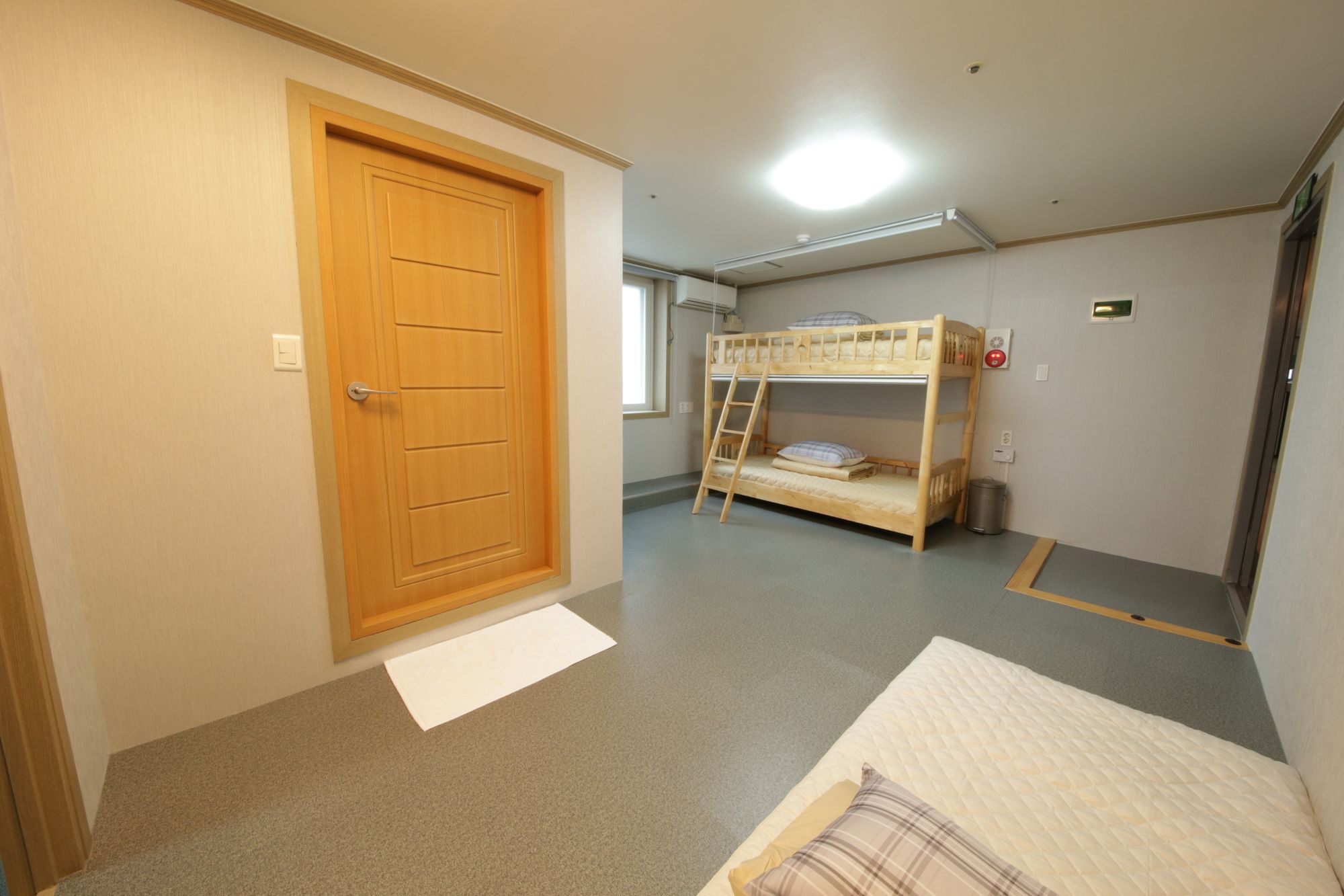 Hostel Familie Busan Station Eksteriør billede